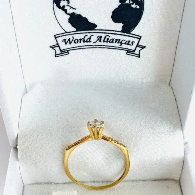 Anel em Ouro 18K | Modelo Princesa com Zircônia 🔹
