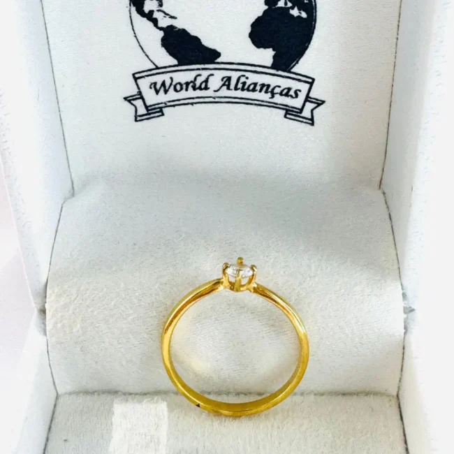 Anel em Ouro 18K | Modelo Cálice Baixo com Zircônia 🔹