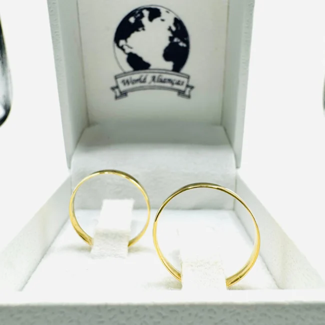 Par de Alianças em Ouro 18K 3.0mm Modelo Chanfrada 💛 (4)