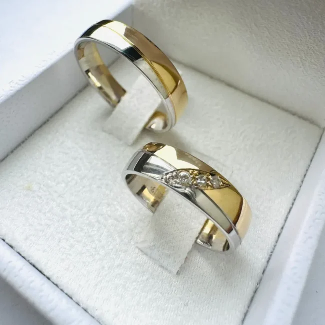 Par de Alianças em Ouro 18k 3.5 mm | Modelo World Alianças Bicolor com Brilhantes 💛