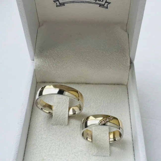 Par de Alianças em Ouro 18k 3.5 mm | Modelo World Alianças Bicolor com Brilhantes 💛